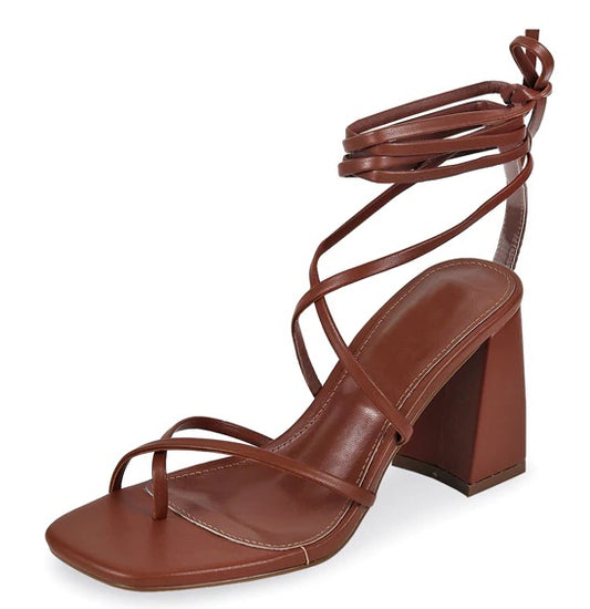 Leana in Tan