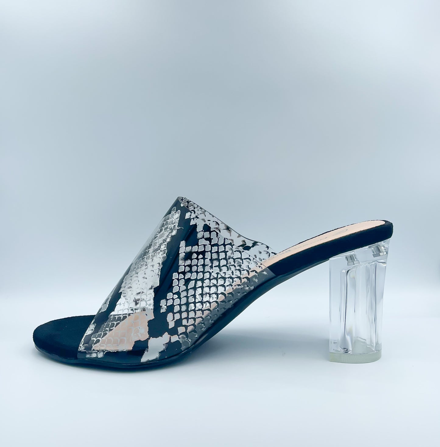 Glass slipper in SILVER